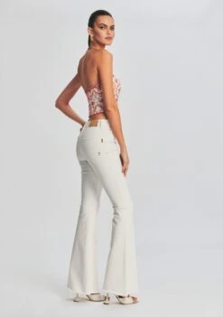 Moore Mid Rise Flare Jean -Retrofete Sales Store Ecommerce Crop 221115 Ecom SET1 SHOT 40 6484 d5be1220 88ad 46db a636 eaa710c17290