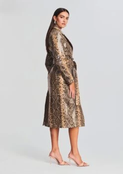 Steffan Leather Coat -Retrofete Sales Store Ecommerce Crop 23 07 18 SET1 Piper Sweater Steffan Coat Zelda Skirt Gloves 0152 ECOMM