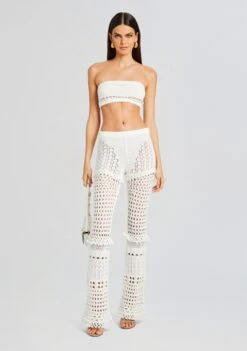 Luiz Knit Crochet Top 11 Luiz Knit Crochet Top -Retrofete Sales Store Ecommerce Crop 23 10 25 ALAIACARDIGAN KYLAPANT LUIZTOP IRIDESCENTWHITE 380 ECOMM