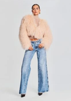 Luxe Fur Jacket -Retrofete Sales Store Ecommerce Crop 230815 SET2 LUXEJACKET PIPERSWEATER SUTTONJEAN 0051 ECOMM