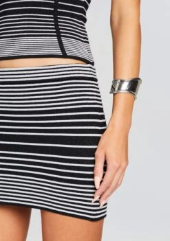 Minette Skirt 8 Minette Skirt -Retrofete Sales Store Ecommerce Crop 24 01 10 LISETOP MINETTESKIRT METALLICBLACKSILVER 0609 ECOMM