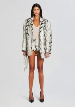 Chloe Leather Blazer -Retrofete Sales Store Ecommerce Crop 24 02 16 CHLOEBLAZER AVENSHORT NEUTRALSNAKE 358 ECOMM 2f771b6b 9755 4270 83cb e04bf6b2c21d