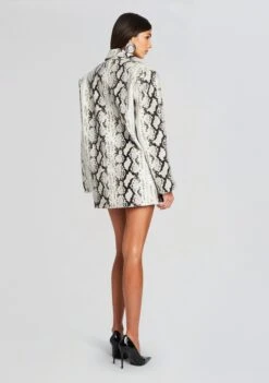 Chloe Leather Blazer -Retrofete Sales Store Ecommerce Crop 24 02 16 CHLOEBLAZER AVENSHORT NEUTRALSNAKE 440 ECOMM